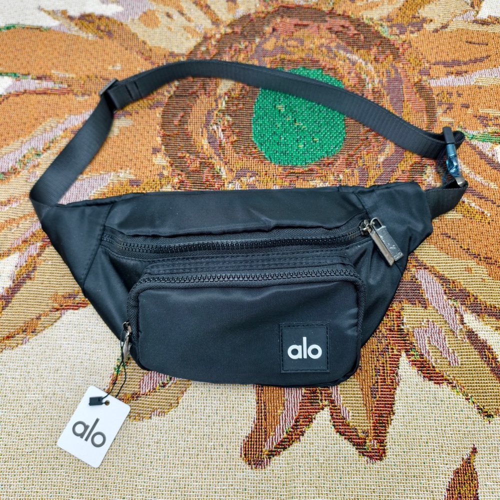 ALO Yoga Explorer Convertible Pack | 3L Nylon Waist Bag